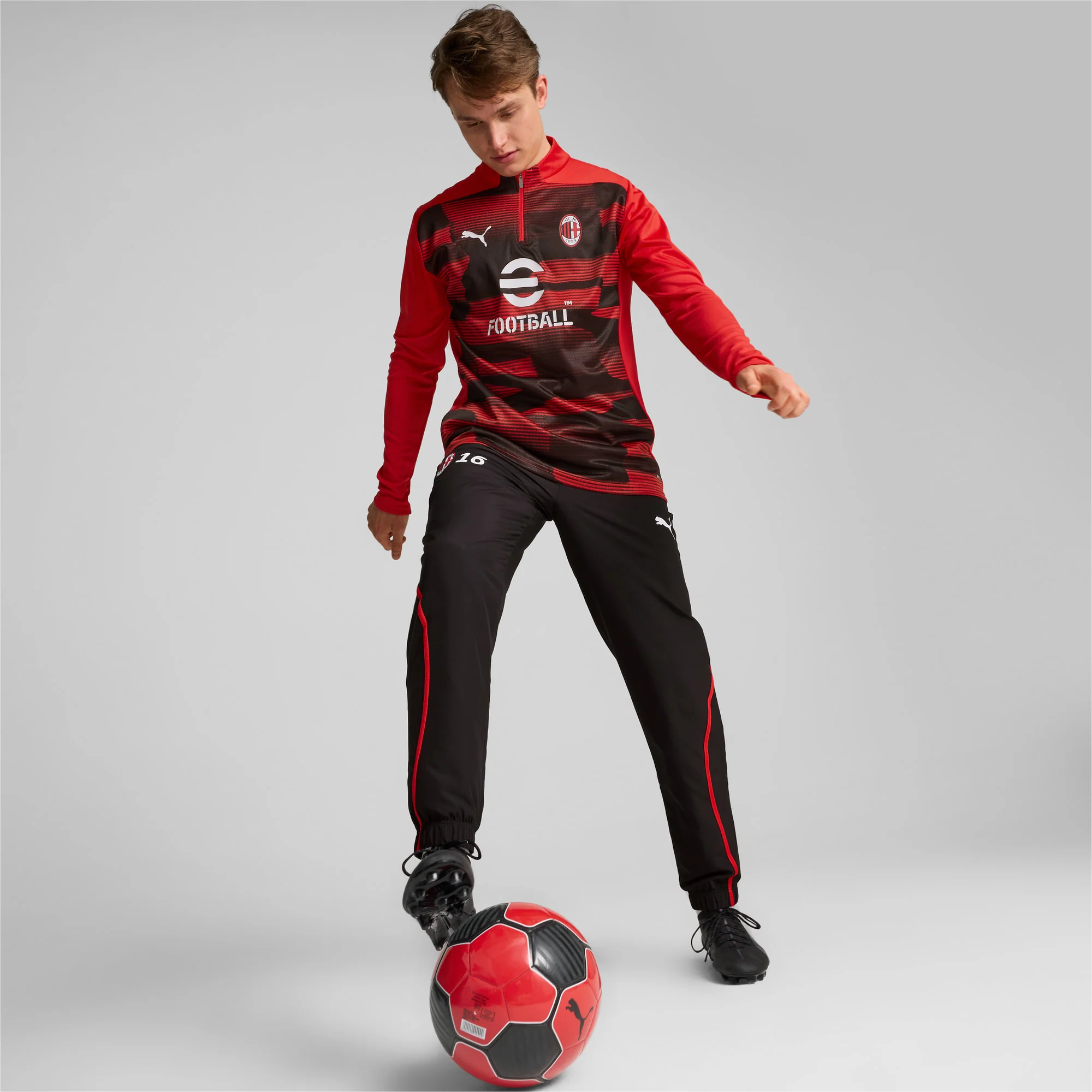 AC Milan 2024/25 Men's Pre-match 1/4 Zip Top - Image 6