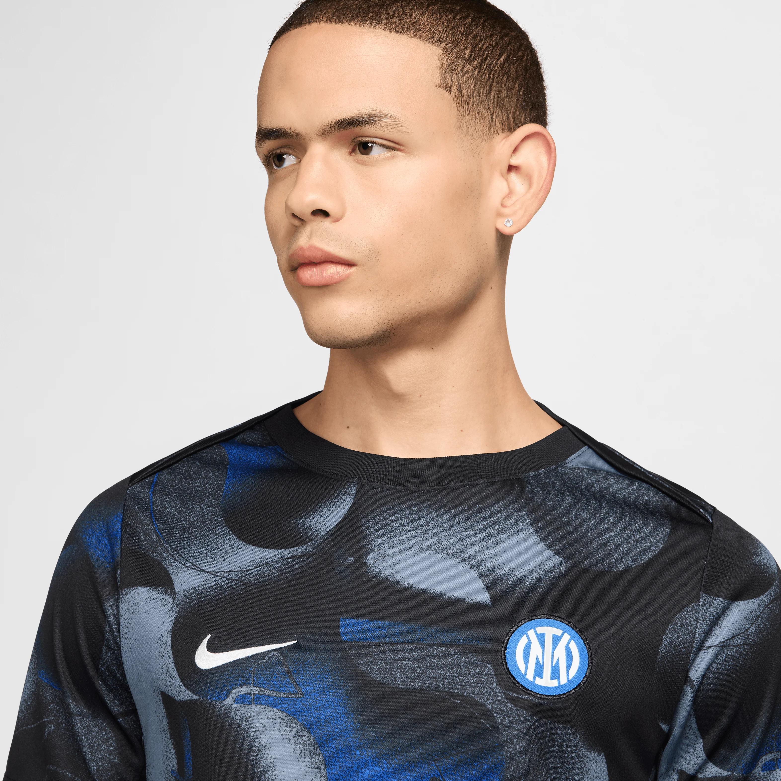 Inter Milan Academy Pro Men's Pre-Match Top - Image 3