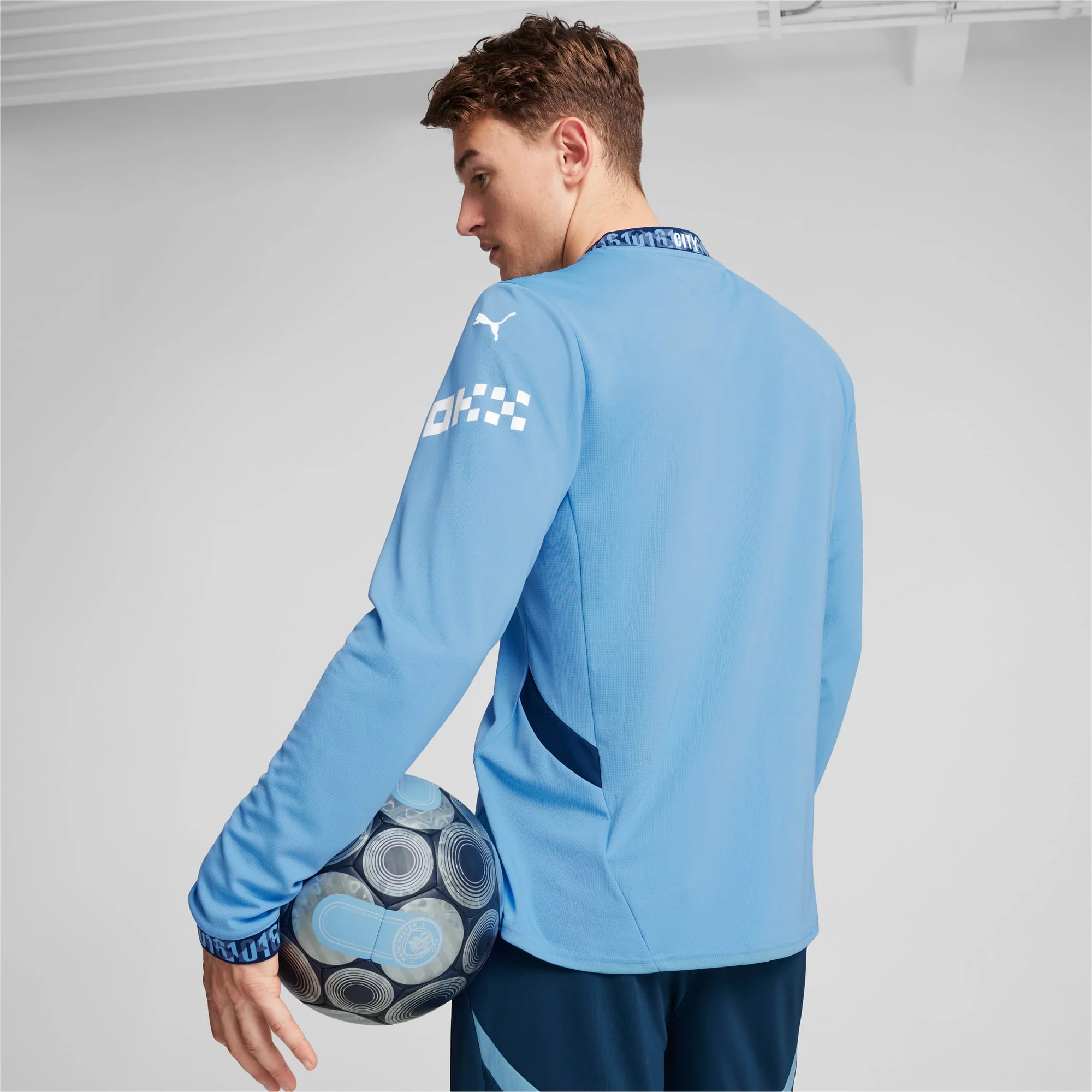 Manchester City FC 2024/25 Men's Long Sleeve Home Jersey - Image 4