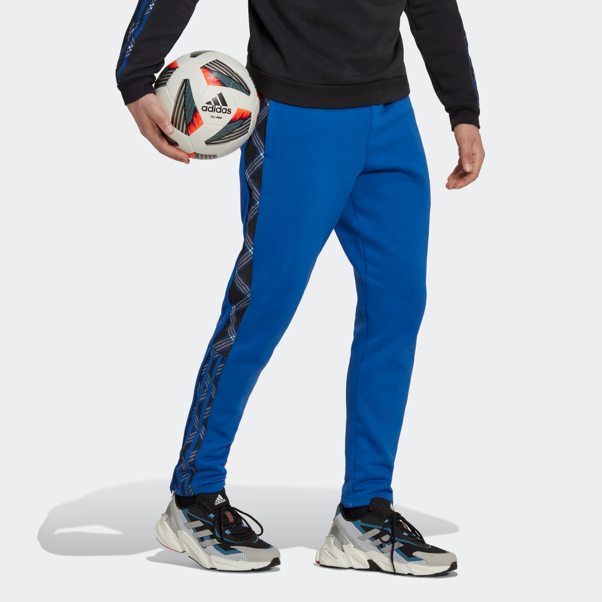Tiro 'Away Days' Winterized Men's Track Pants - Image 3